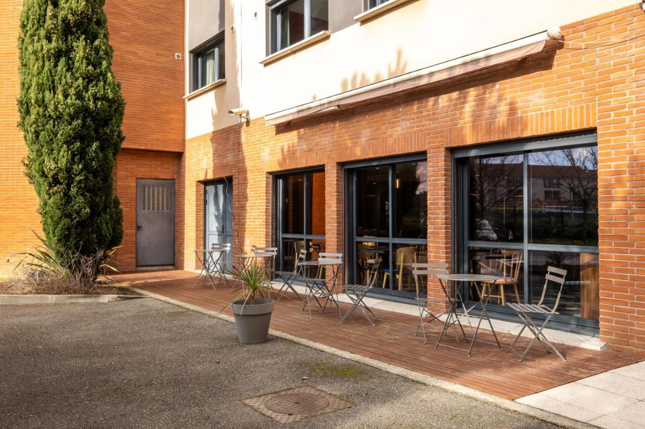 Clarion Aparthotel Toulouse Blagnac Airport Bagian luar foto