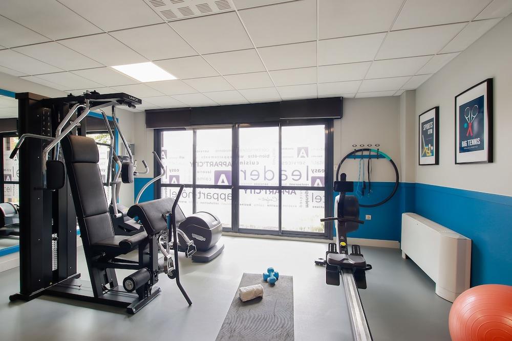 Clarion Aparthotel Toulouse Blagnac Airport Bagian luar foto