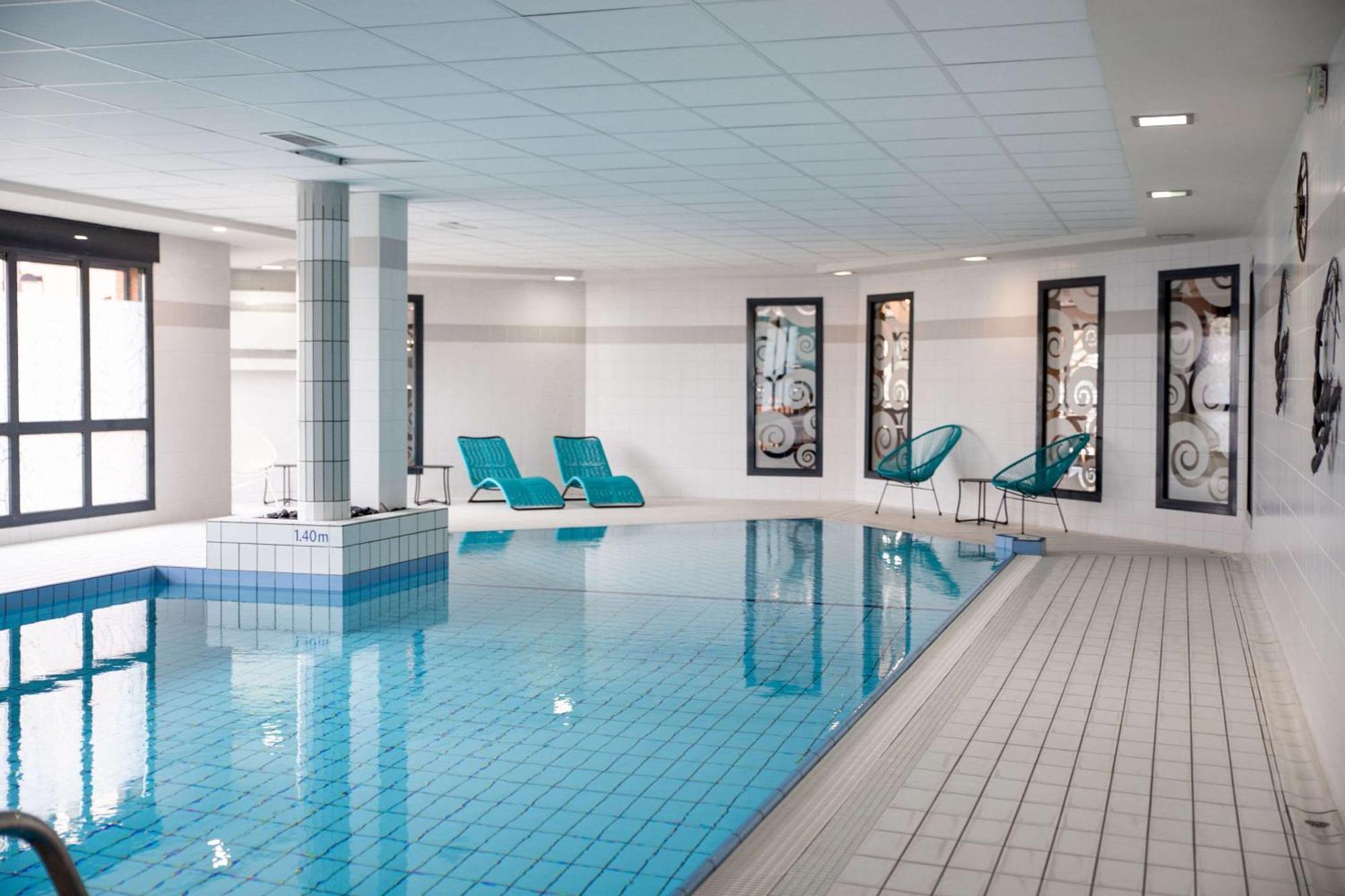 Clarion Aparthotel Toulouse Blagnac Airport Bagian luar foto
